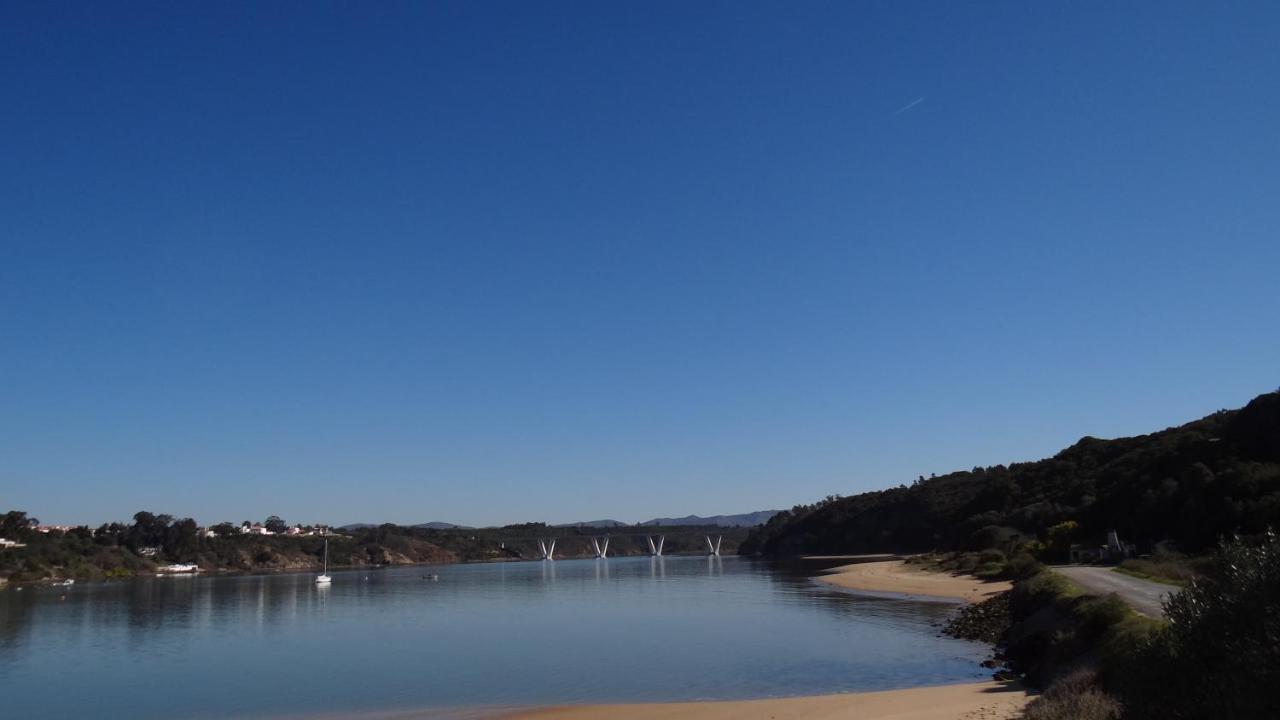 Chave D'Ouro House By Stay In Alentejo فيلا نوفا دو ميلفونتس المظهر الخارجي الصورة